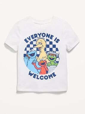SESAME STREET EVERYONE IS WELCOME TEE